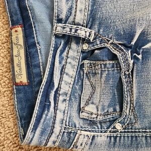 Vanilla Star Crop Jean